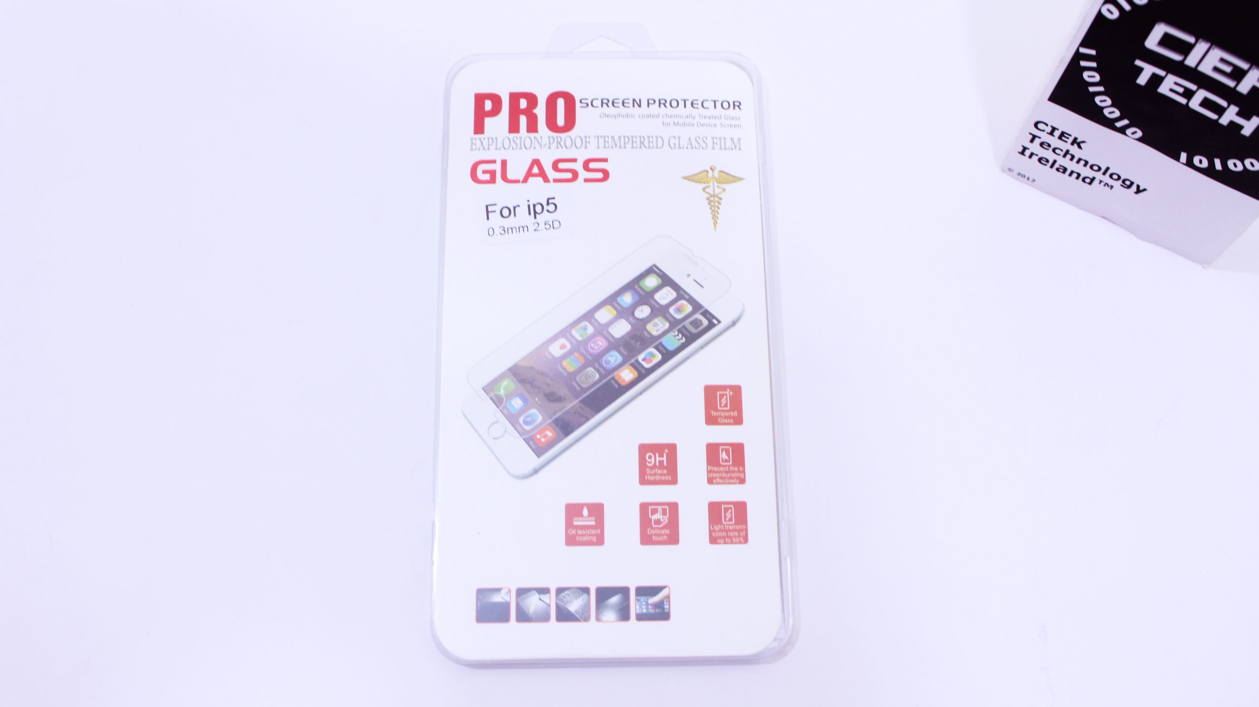 Premium Tempered Glass Protector With Oleophobic Coating - 0.3mm - iPhone 5 5s 5c - Image 2